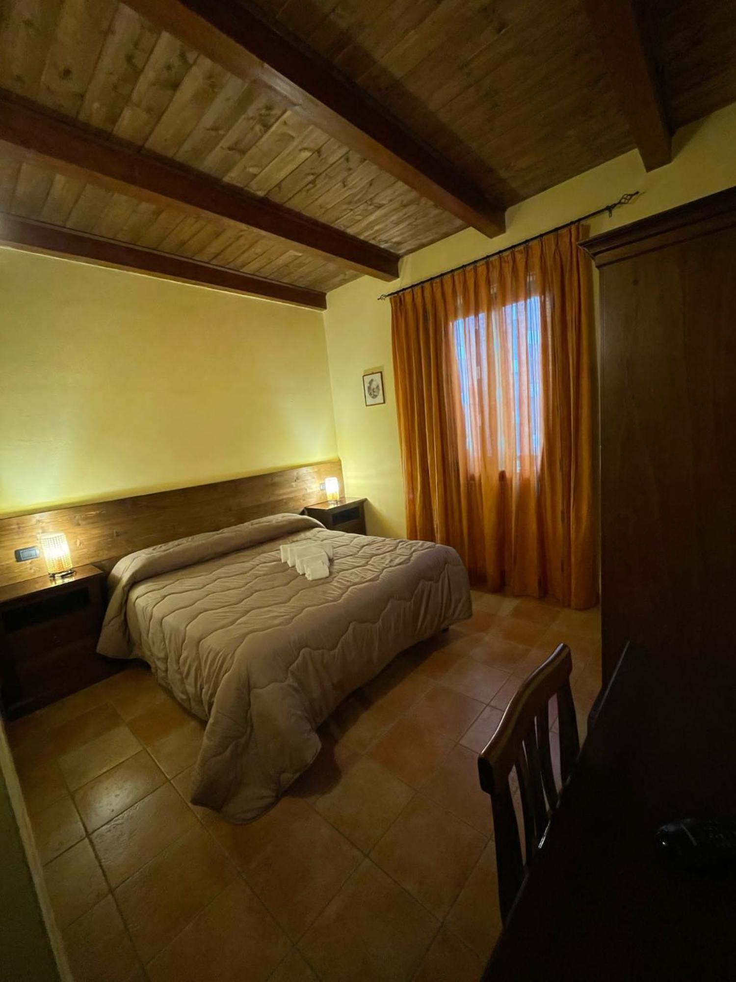 La Locanda Del Poeta Acri Exterior foto
